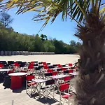 Ferte Valises Parking Gratuit